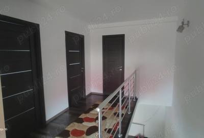 Casă cu 5 camere cu Teren 1400 Mp în Jebel - 4