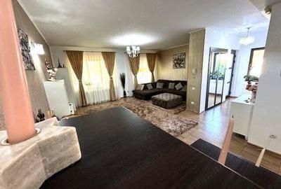 Casă cu 6 camere cu Teren 302 Mp în Central