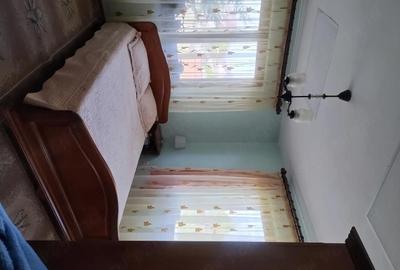 Casă cu Teren 1200 Mp în Central - 1