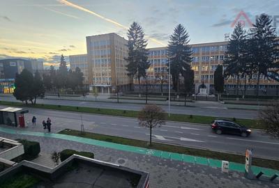 COMISION 0! Apartament 2 camere etaj 2 cu balcon Liceul Militar - 2