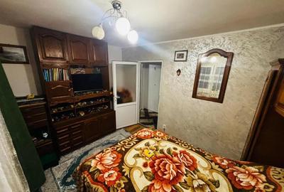 Apartament cu 2 Camere Decomandate-Parter Zona Burdujeni - Cuza Voda 2 - 1