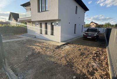 Casă cu 4 camere în Racovița - 3