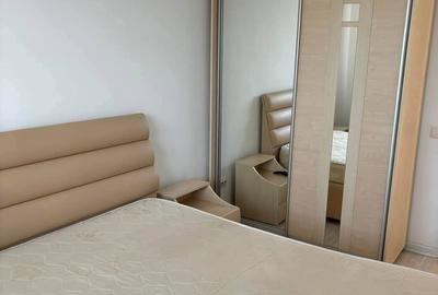 Apartament cu 2 camere decomandat în Roșu