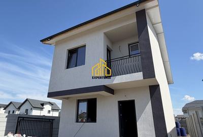 Casă cu 4 camere cu Teren 228 Mp în Central - 2