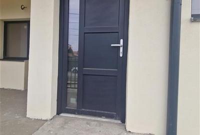 Casa P+E , teren 276 mp, parte dintr-un triplex - Statia de Salvare - 12