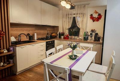 Apartament cu 3 camere decomandat în Aradului - 10