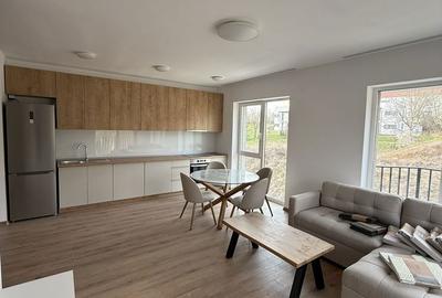 Apartament cu 2 camere decomandat în Central - 2