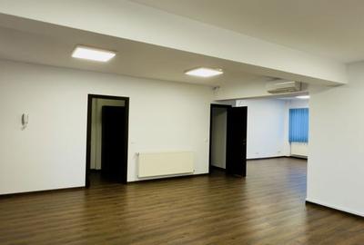 Apartament cu 5 camere în Grivița - 8
