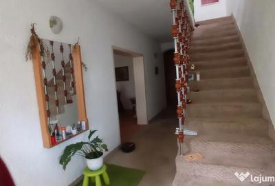 Casă cu 6 camere cu Teren 265 Mp în Central - 6