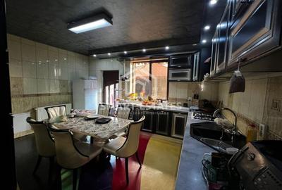 Aparatorii Patriei - Vila cu 5 Camere - Comision 0% - 11