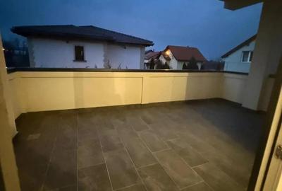 Apartament cu 3 camere decomandat în Central - 2