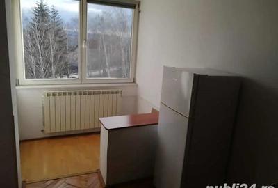 Garsonieră decomandată în Central - 7