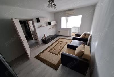 Apartament cu 2 camere decomandat în Tractorul