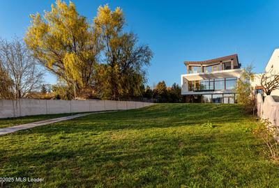 Casa TA de pe malul lacului Mogosoaia - 12