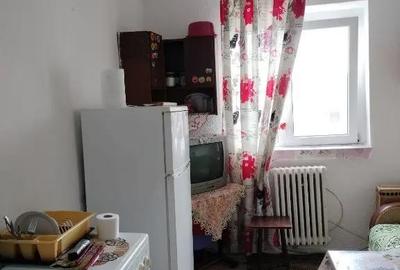 Garsonieră nedecomandată în Florilor - 1