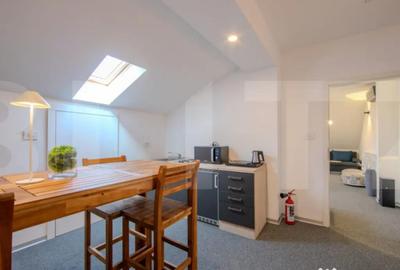 Spațiu comercial, de 130 mp, în P-ța Victoriei - 5