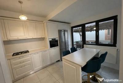 Casă cu 4 camere cu Teren 340 Mp în Central - 11