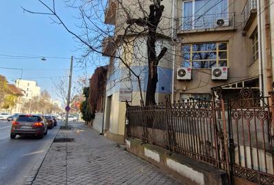 Spațiu comercial, de 80 mp, în Unirii - 3