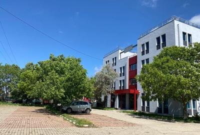 Birou, 400 mp în Central