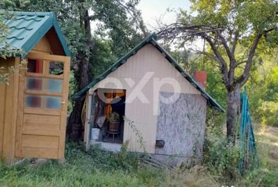 Casă cu 4 camere cu Teren 5500 Mp în Mălureni - 1