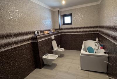 Casă individuală cu 5 camere cu Canalizare în Ultracentral - 11