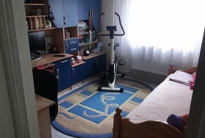 Apartament cu 3 camere decomandat în Dacia - 8
