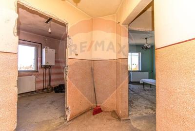 Apartament 2 camere/ 2 balcoane/de renovat-  zona Tractorul! - 7