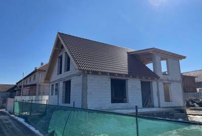 Casă cu 4 camere în Sâncrai - 4