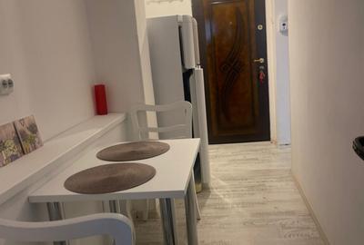 Inchiriez garsoniera 9 Mai Inchiriez garsoniera 9 Mai - 3