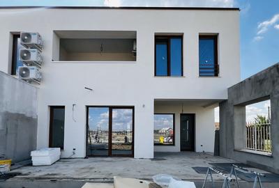 Duplex cu 4 camere cu Canalizare în Dumbrăvița - 7