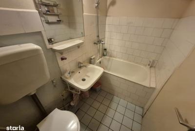 Garsonieră decomandată în Central - 9