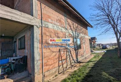 Adunatii Copaceni vila P+1 ,5 camere,suprafata 165 mp, teren 1300 mp - 16