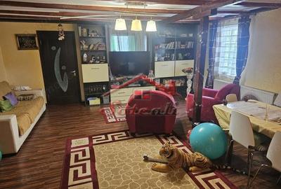 Casă cu Teren 1461 Mp în Cornu - 12