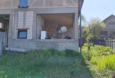 Casă cu 3 camere în Central - 1