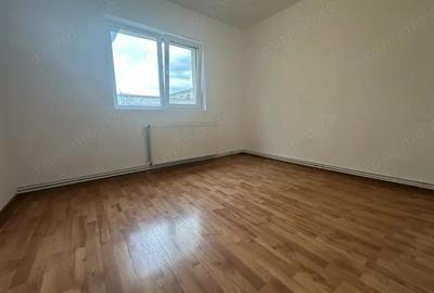Etaj 2, 2 camere confort 1, centrala proprie , bloc izolat - 2