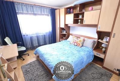 Apartament cu 3 camere decomandat, mobilat în Traian - 4