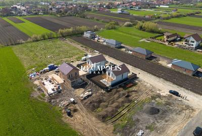 Casă individuală cu 5 camere cu Canalizare în Stupini - 25