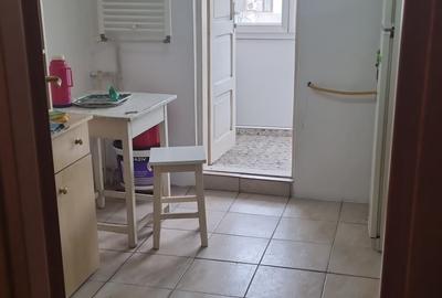 Apartament cu 2 camere decomandat, mobilat în Crângași - 10