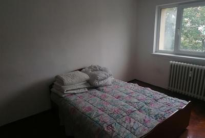 Apartament cu 3 camere decomandat în Girocului - 4
