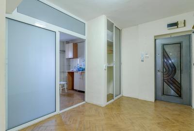 Apartament spațios, modernizat, 2 camere – Bd. Cosminului - 7