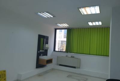 SPATIU CLINICA  SI BIROURI IN CLADIRE  LUX, PIATA VICTORIEI - 6