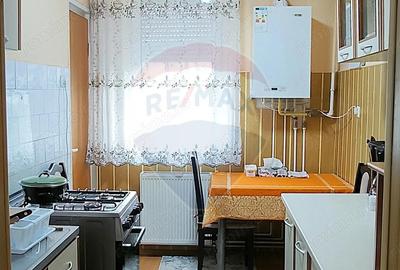 Apartament 3 camere decomandate zona excelenta, cartier Vitrometan - 7