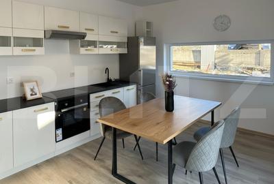 Casa pe calcan cu priveliste superba si compartimentare deosebita - 2