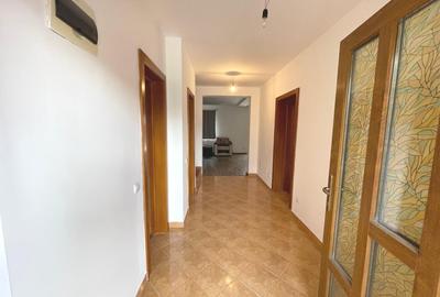 Casă individuală cu 4 camere cu Canalizare în Cetate - 2