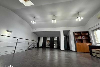 Casă cu 4 camere cu Teren 190 Mp în Central - 1