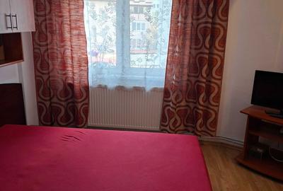 Garsonieră decomandată în Central - 9