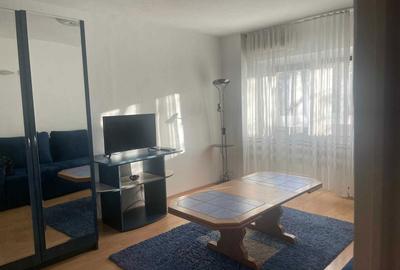 Garsonieră decomandată în Tei - 7