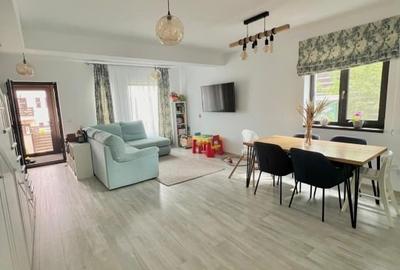 Duplex cu 5 camere cu Canalizare în Bucium - 7