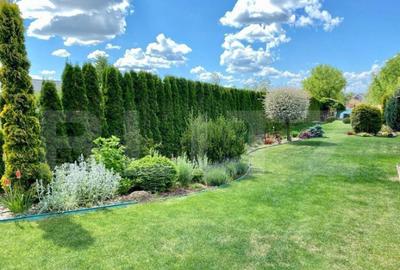 Vila la Lac in Zona Apa - Oaza de Confort ?i Elegan?a - 1