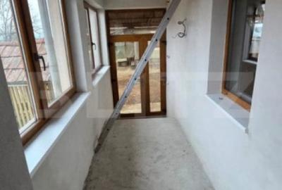 Casă cu 4 camere cu Teren 4000 Mp în Central - 3